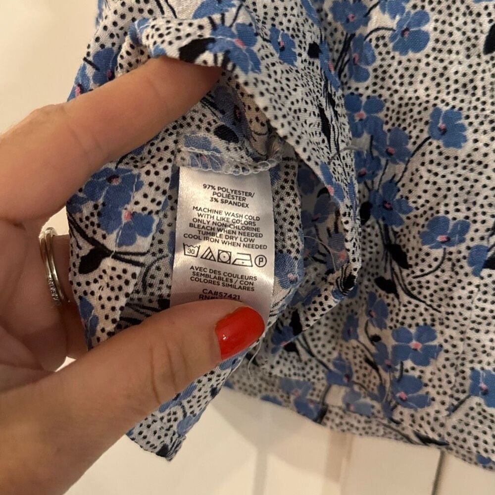 Loft bouquet ruffle blue floral top size xs - Picture 6 of 10